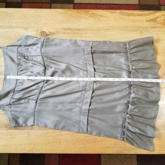 Olive des OLIVE Tiered Tank Mini Dress Taupe - Picture 7 of 7